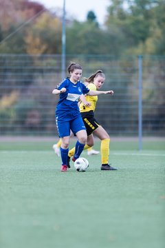 Bild 274 - F SSC Hagen Ahrensburg - SV Frisia 03 Risum-Lindholm : Ergebnis: 2:0
